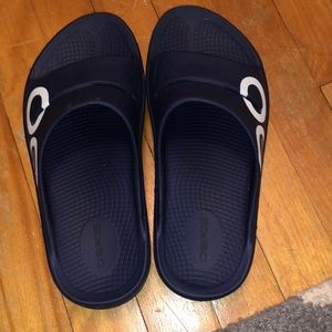 OOFOS sandals